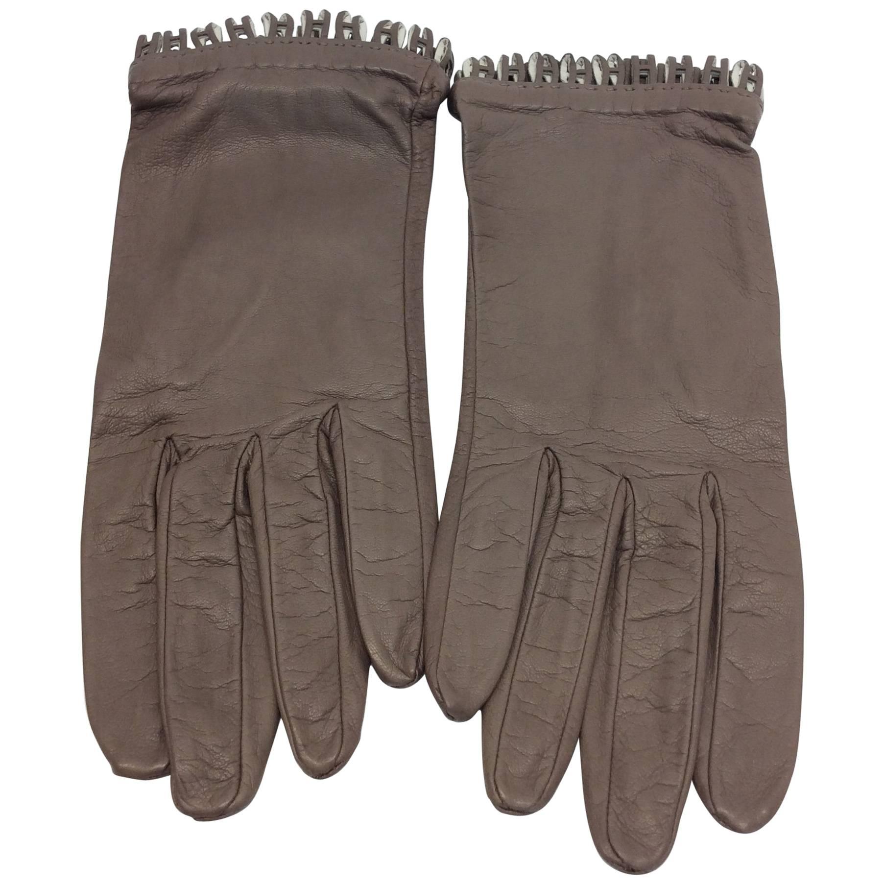 Hermes Taupe Leather Gloves For Sale