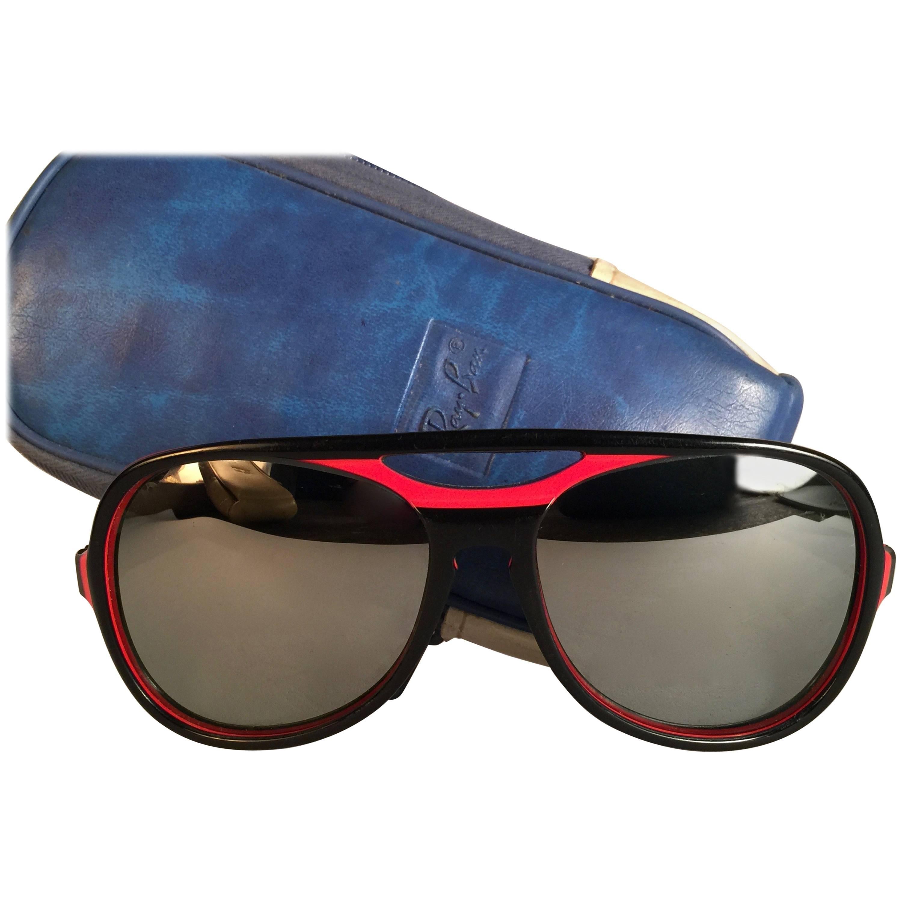 New Vintage Ray Ban B&L Powderhorn Red Black Full Mirror Lenses Sunglasses US