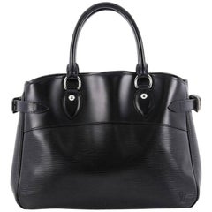 Passy leather handbag Louis Vuitton Black in Leather - 38036899