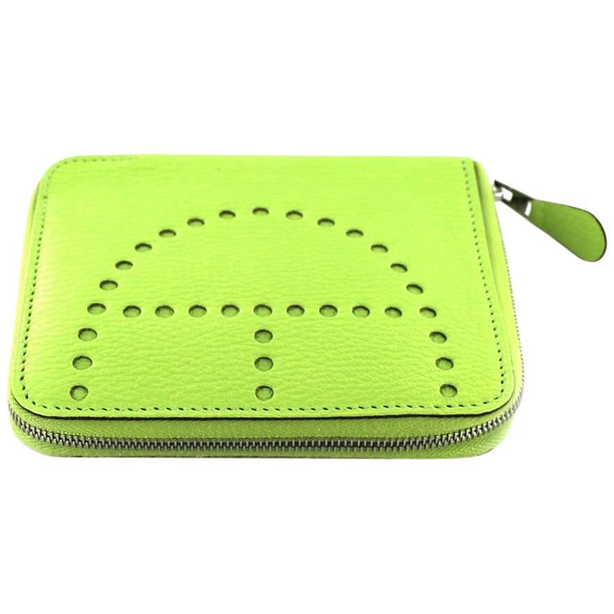 HERMES 'Evelyne' Zip Wallet in Green Apple Color Grained Leather