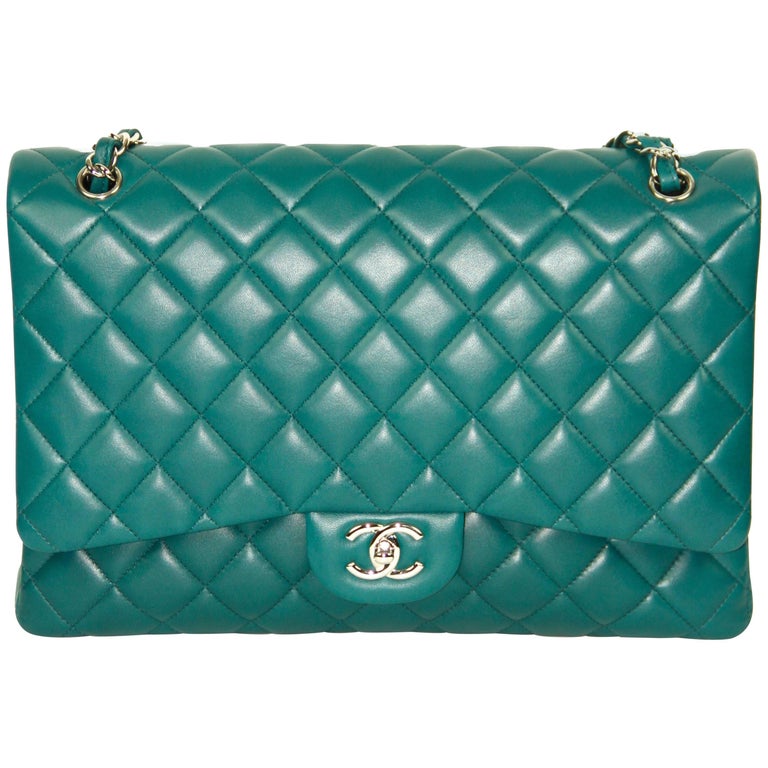 Chanel Green Quilted Lambskin Mini Classic Flap Bag ○ Labellov ○ Buy and  Sell Authentic Luxury