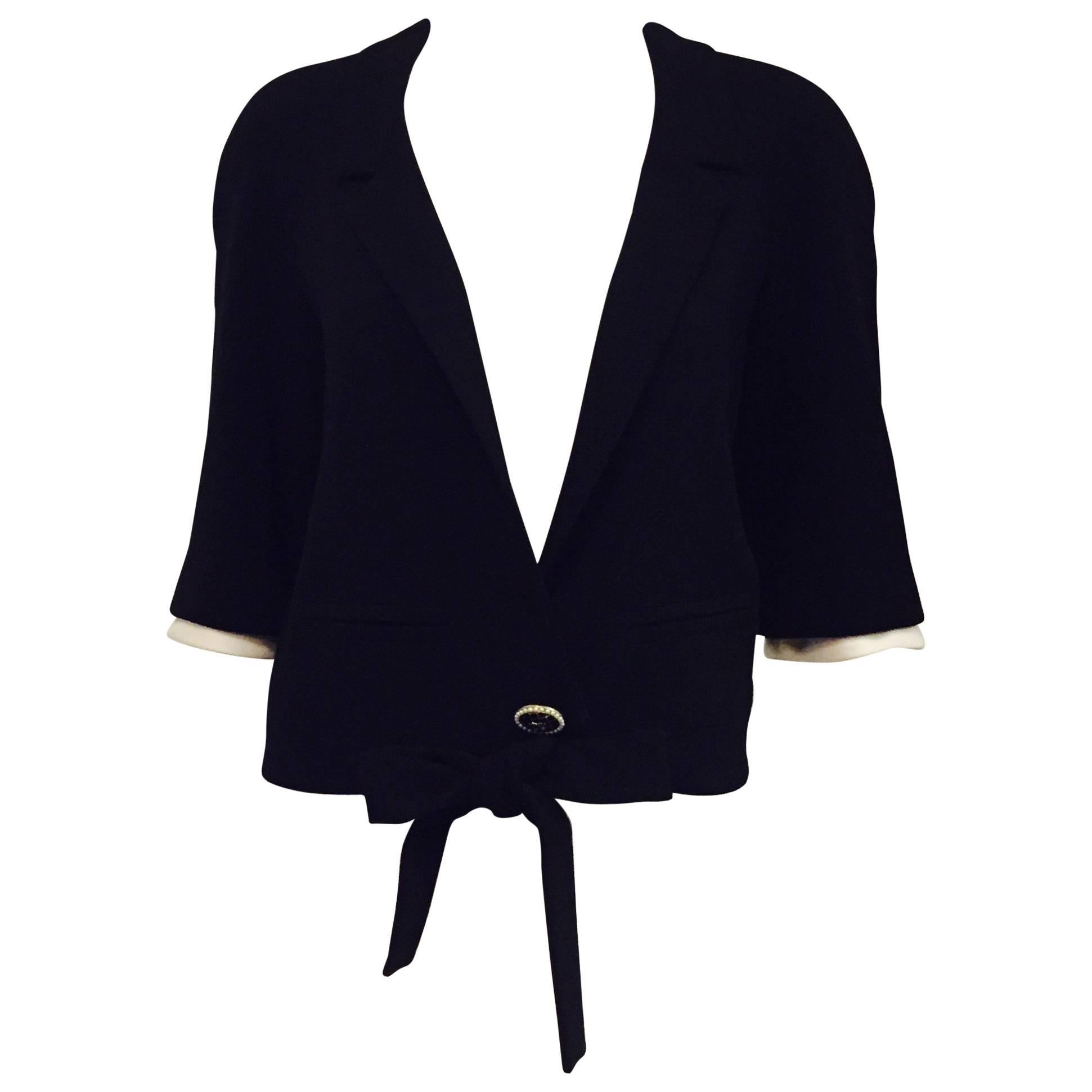 Chanel Black Wool Crepe Cropped Jacket With Removable White Wool Cuffs For Sale