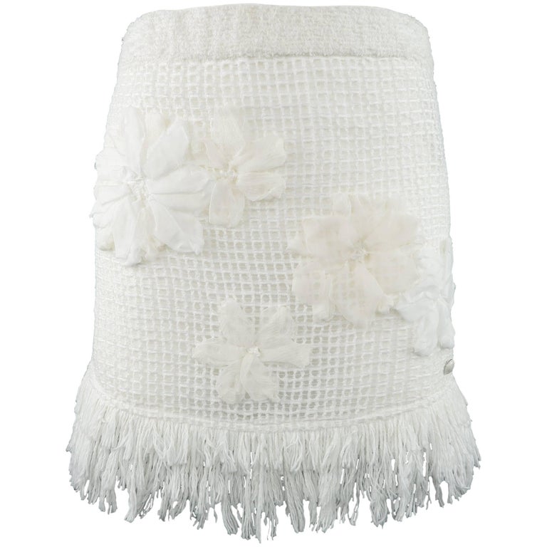 CHANEL Size 4 White Cotton Mesh Knit Floral Applique Fringe Mini Skirt