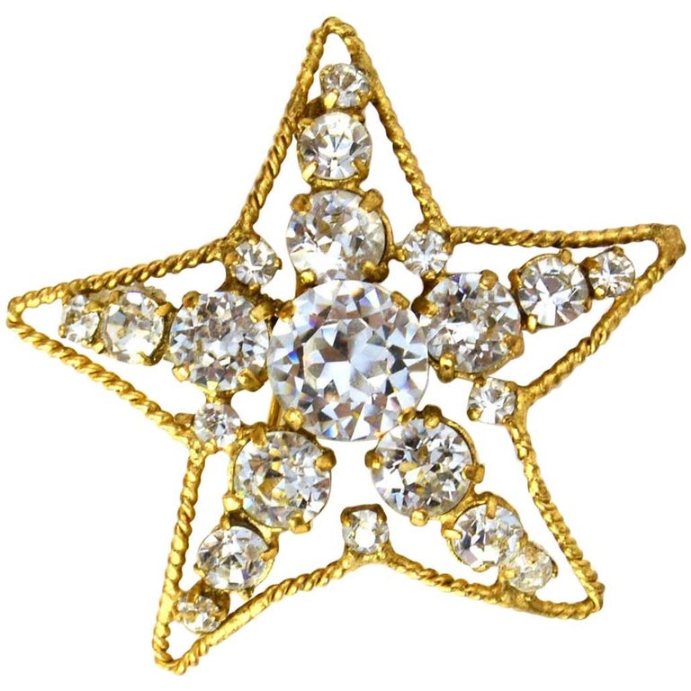 Chanel 1982 Vintage Crystal Star Brooch Pin For Sale at 1stDibs