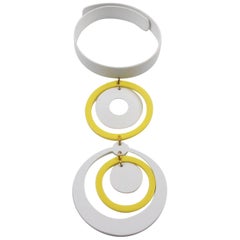 Andre Courreges Bold Mod Space Age White and Yellow Lucite Dog Collar Necklace