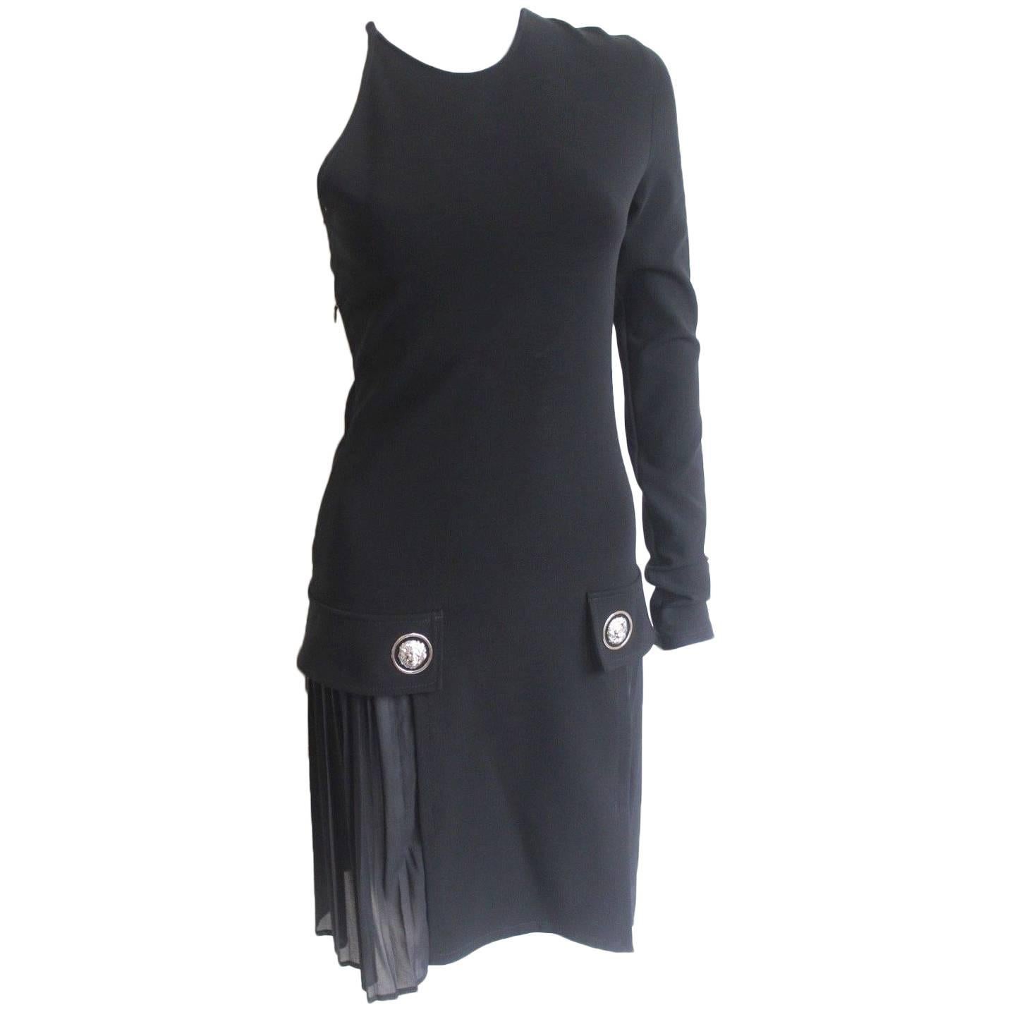 Versus Versace Fall 2015 Black Sleeve Pleated Dress it 42 UK 10- 8 For Sale