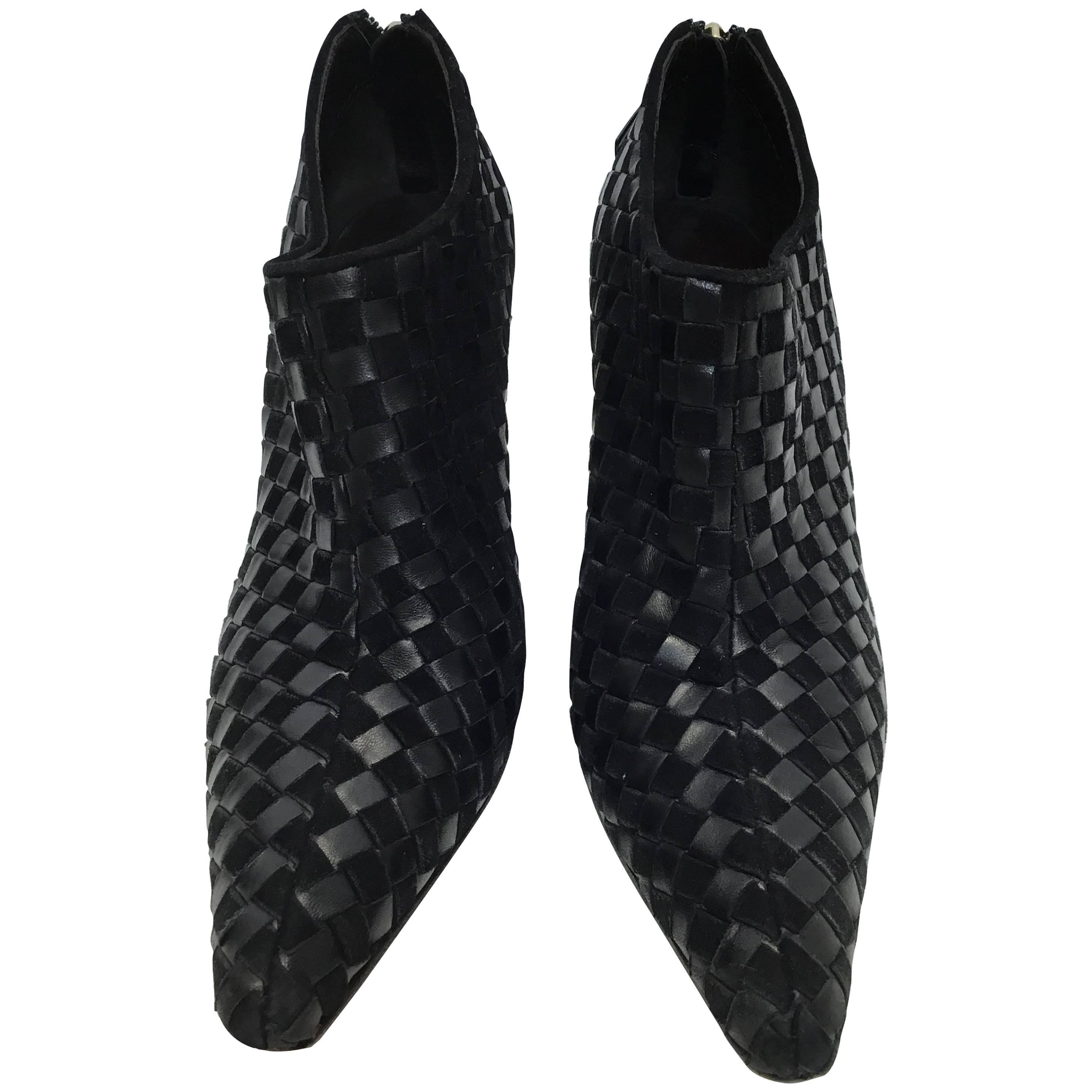 Bottega Veneta Black Leather Ankle Booties For Sale
