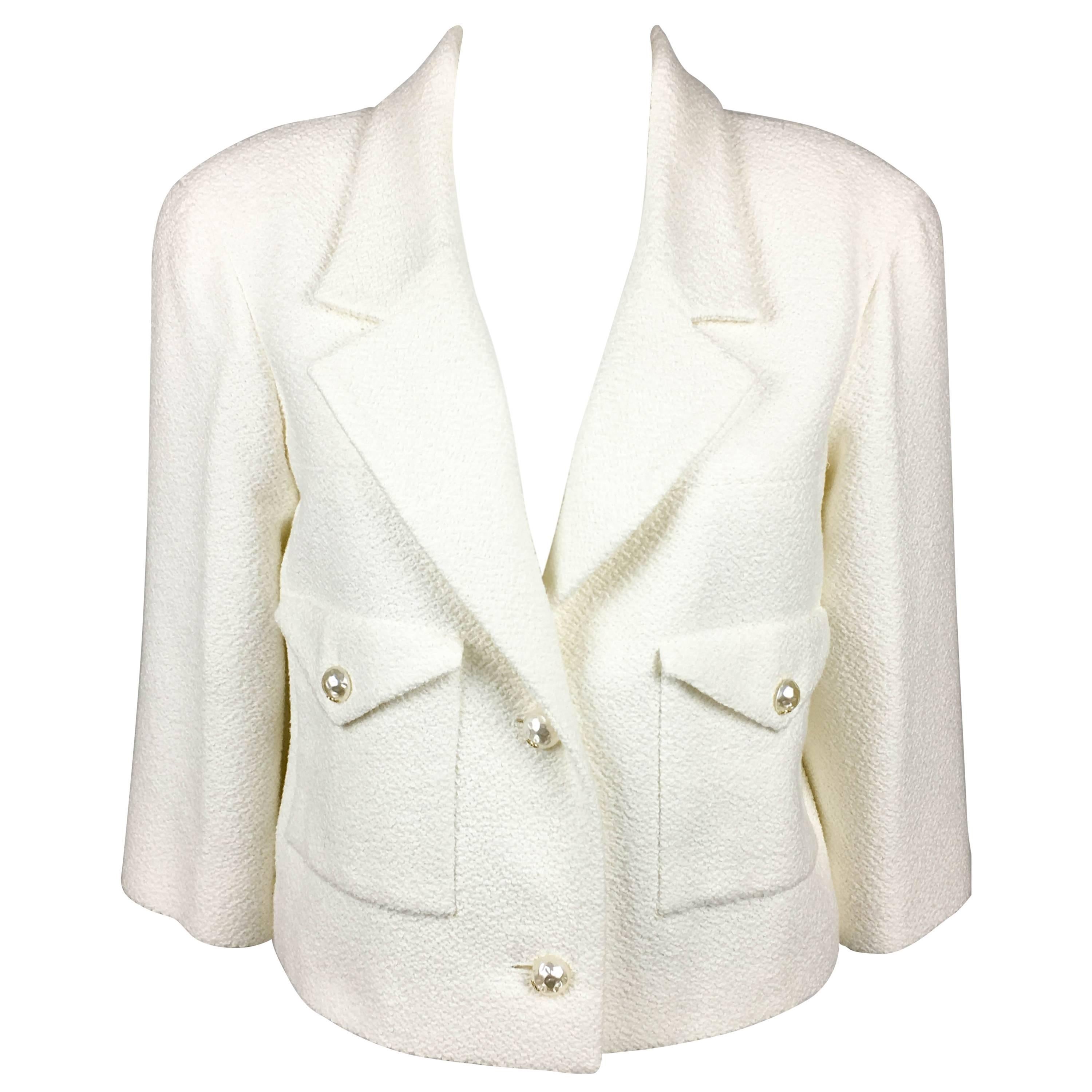2012 Chanel Runway Look White Cotton Jacket With Faux-Pearl Buttons