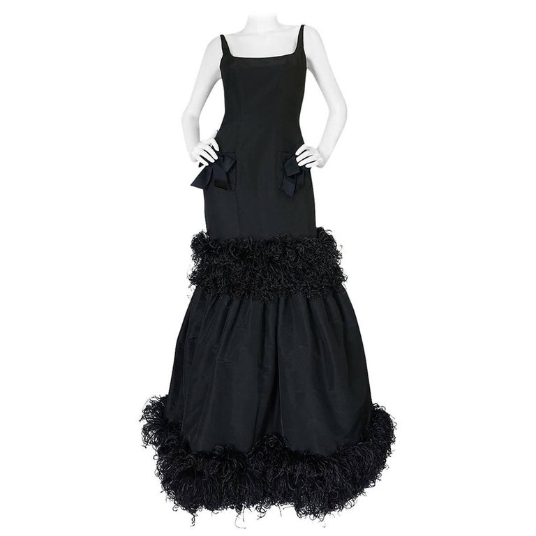 oscar de la renta feather gown