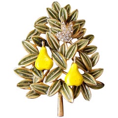 Vintage Cadoro Faux Diamond Partridge Bird in an Enamel Pear Tree Christmas Brooch Pin