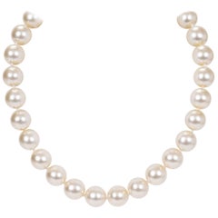 Chanel 80s Mabe Pearl Choker Necklace