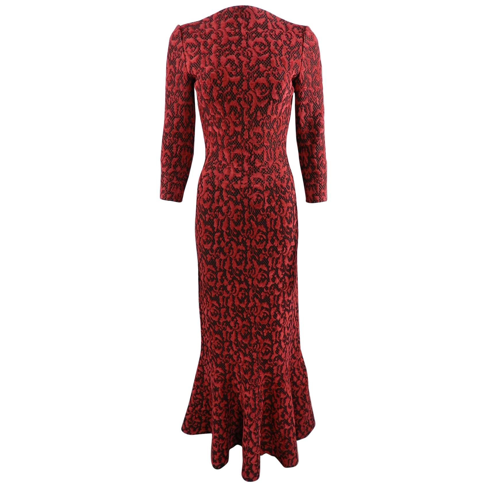 ALAIA Fall 2016 Runway Red and black flocked Lace Overlay Gown