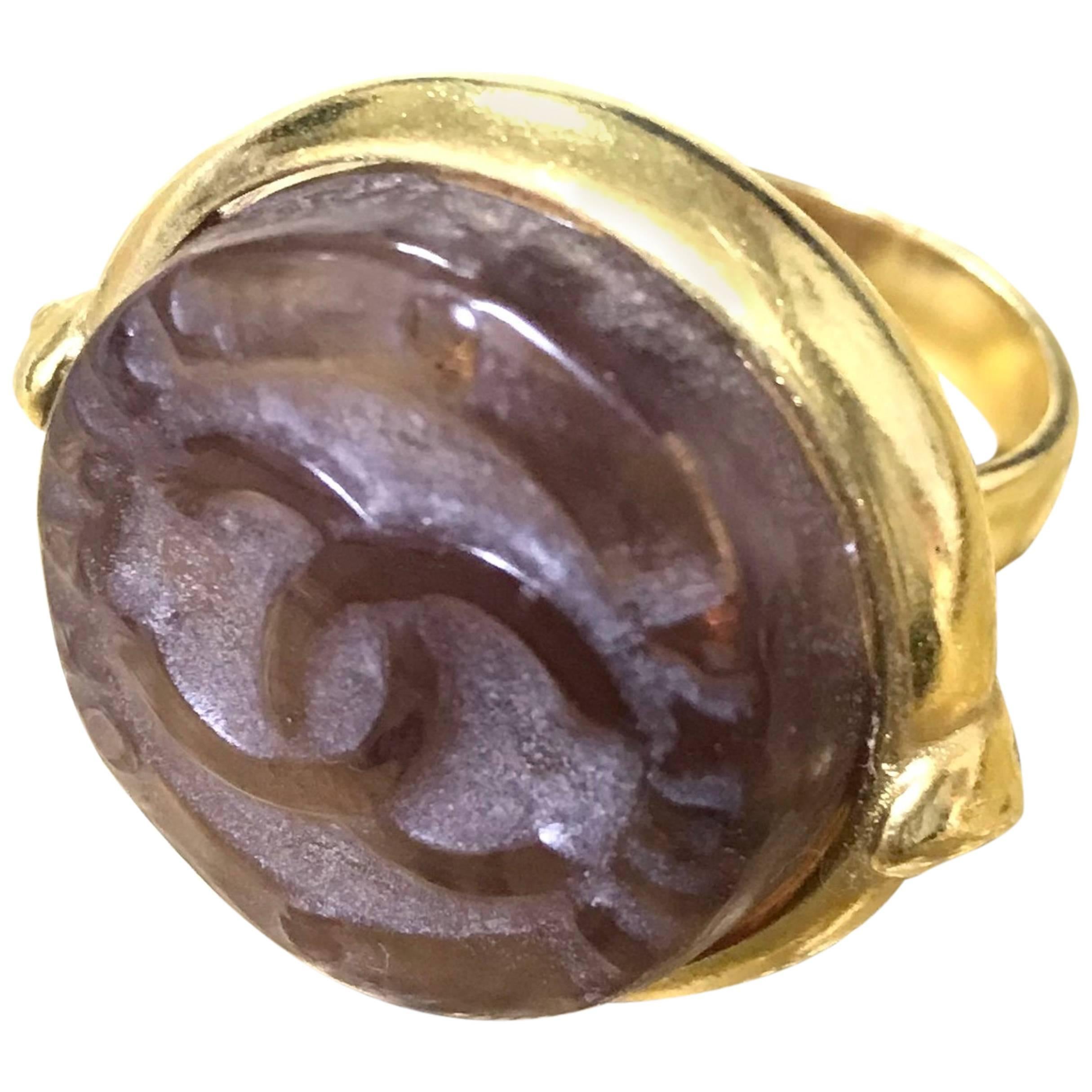 Vintage CHANEL brown candy ring with golden frame and engraved logo. US5 & 6 For Sale