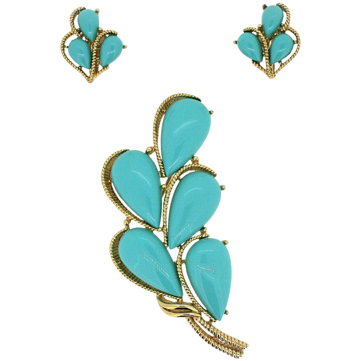 Trifari 1960s Turquoise Cabochon Brooch and Earrings Set For Sale