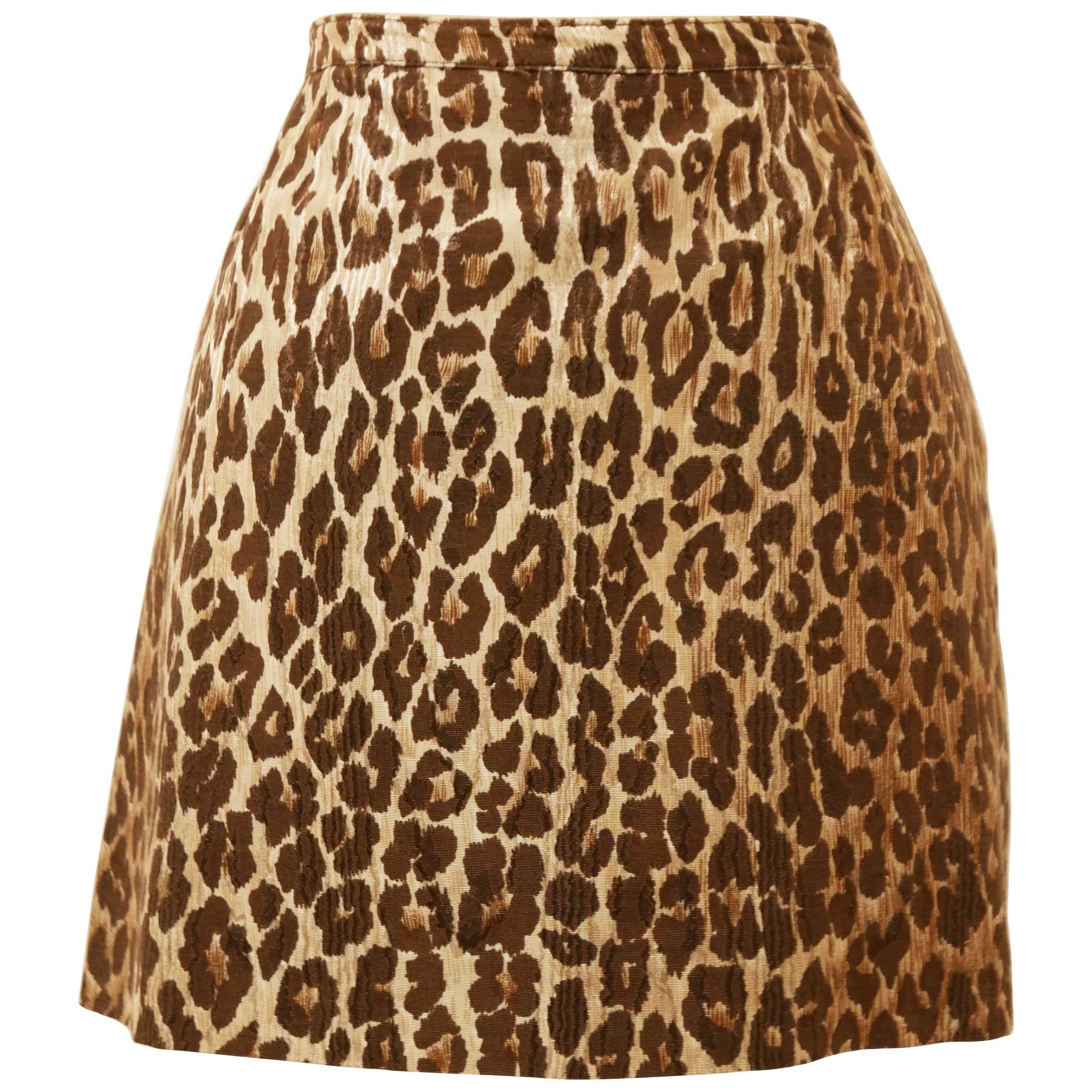 Dolce and Gabbana Leopard Print Mini Skirt For Sale at 1stDibs