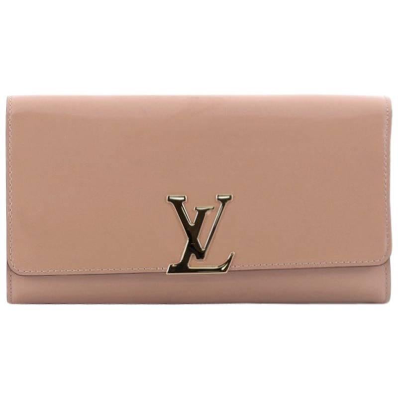Louis Vuitton Louise Clutch Patent East West