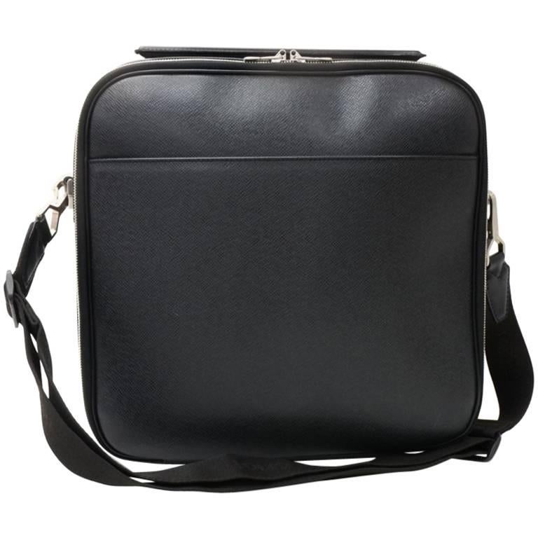 Louis Vuitton Black Taiga Leather Laptop Briefcase Bag and Strap