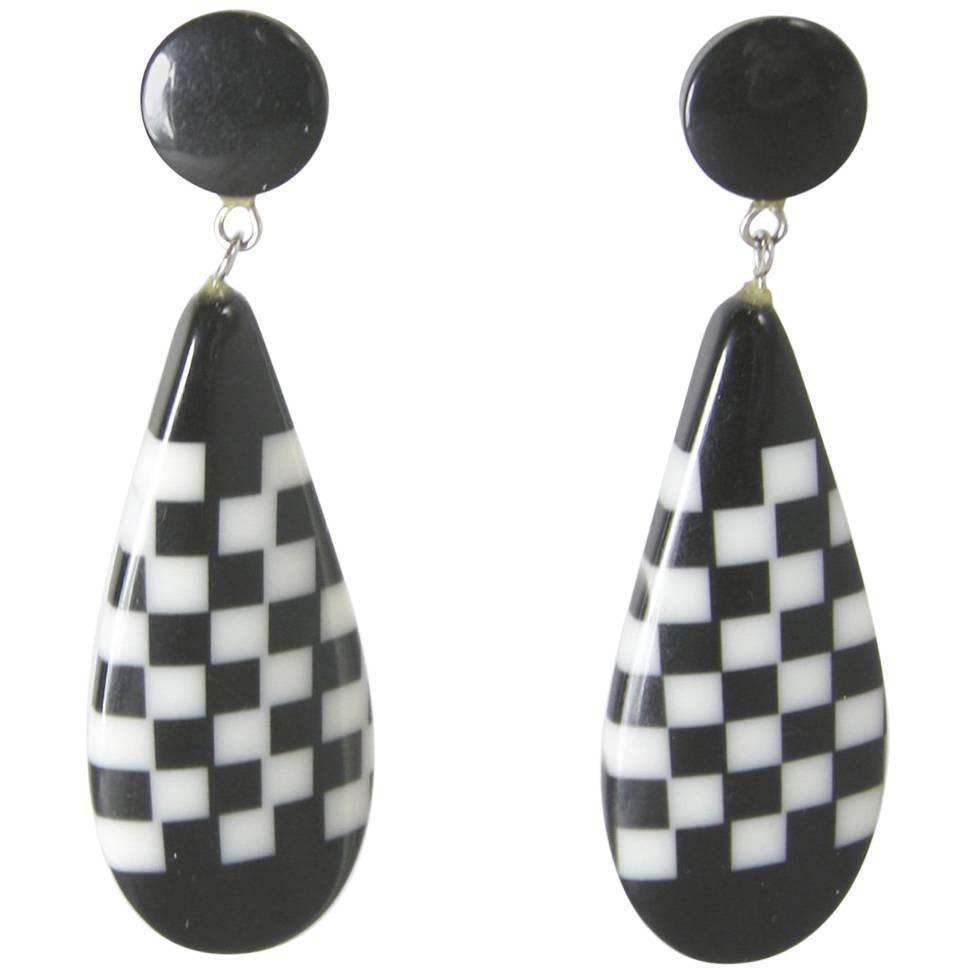 Black and White Vintage Plastic Dangling Earrings, 1980s 