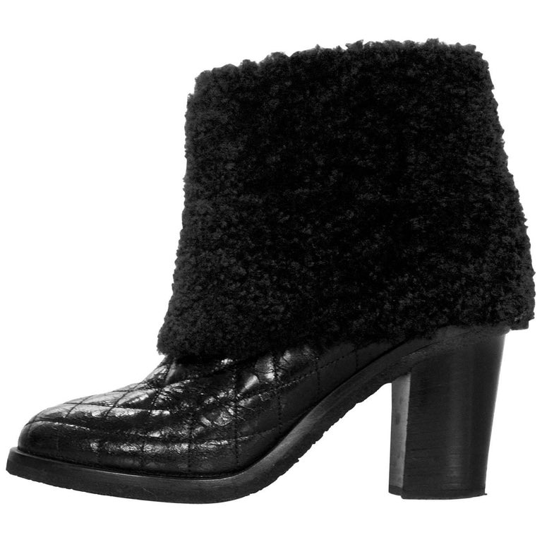 Chanel Black Quilted Shearling Ankle Boots Sz 37 For Sale at 1stDibs