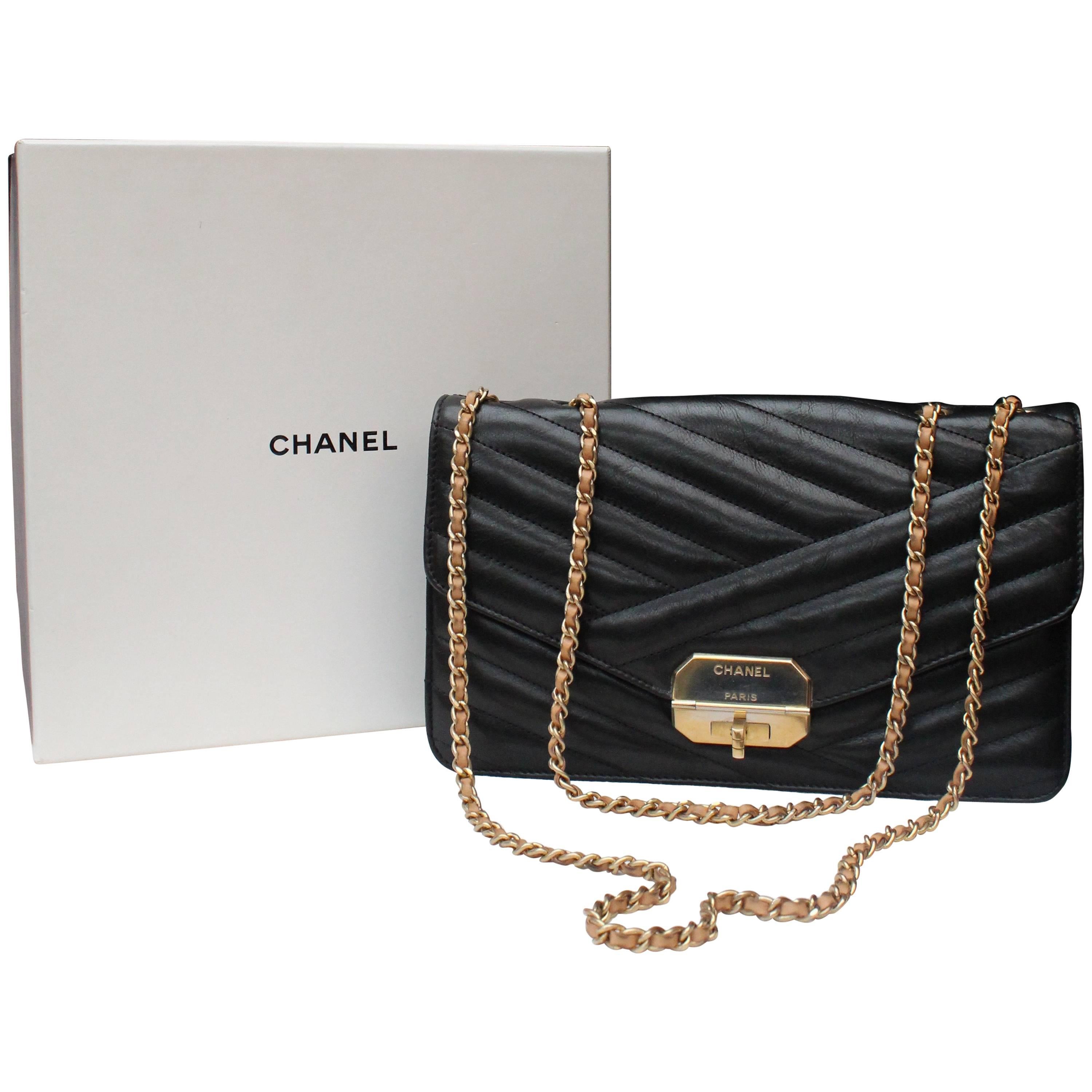 Chanel quilted black leather bag