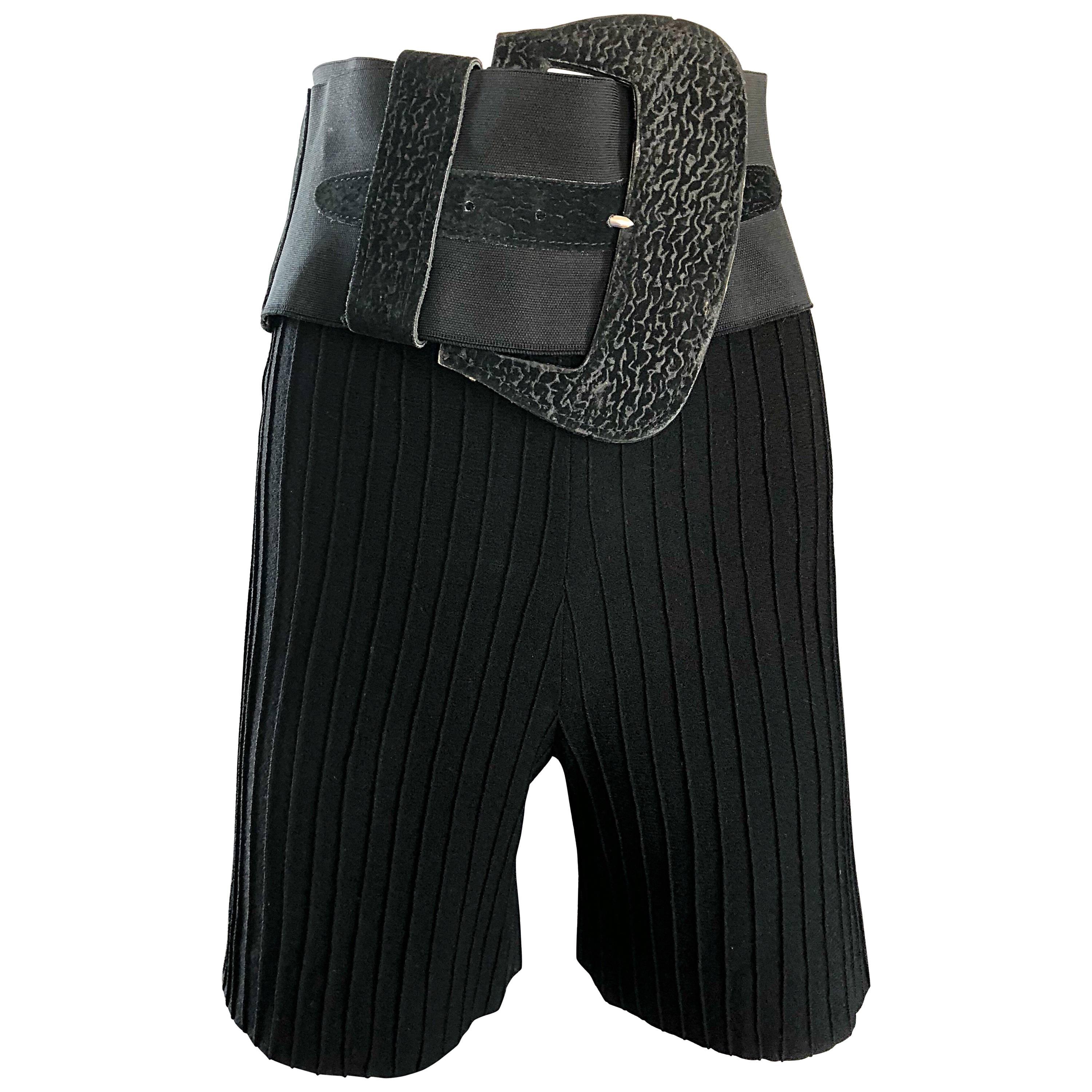 Cardinali Original Muster Set aus hoch taillierten 1960er Shorts und Gürtel aus schwarzer Wolle