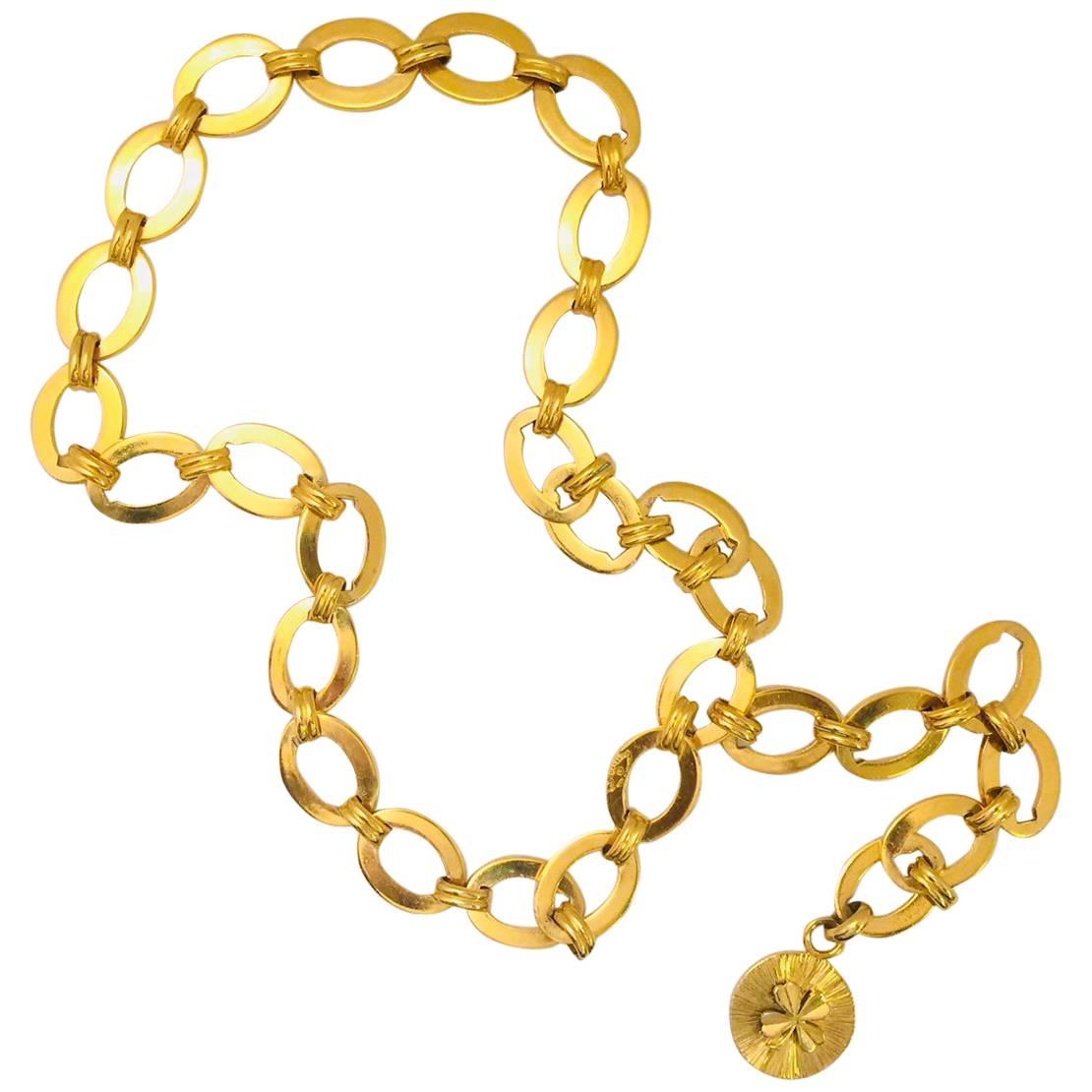 Charming Chanel 25 Collection Goldtone Link Belt with Four Leaf Clover Medallion