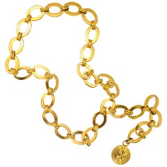 Charming Chanel 25 Collection Goldtone Link Belt with Four Leaf Clover Medallion