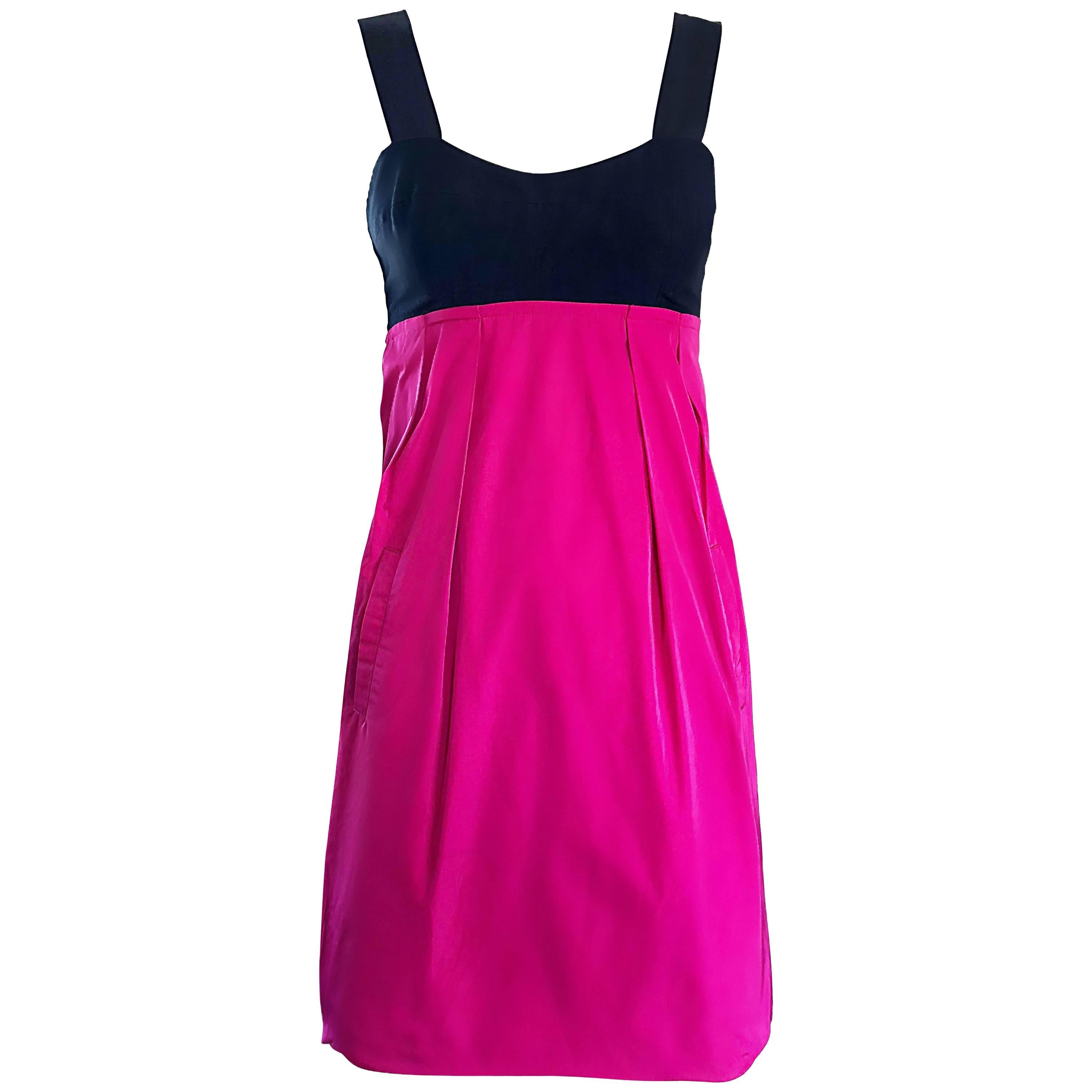 Yigal Azrouel Size 2 / 4 Hot Pink and Black Color Block Open Back Shift Dress For Sale