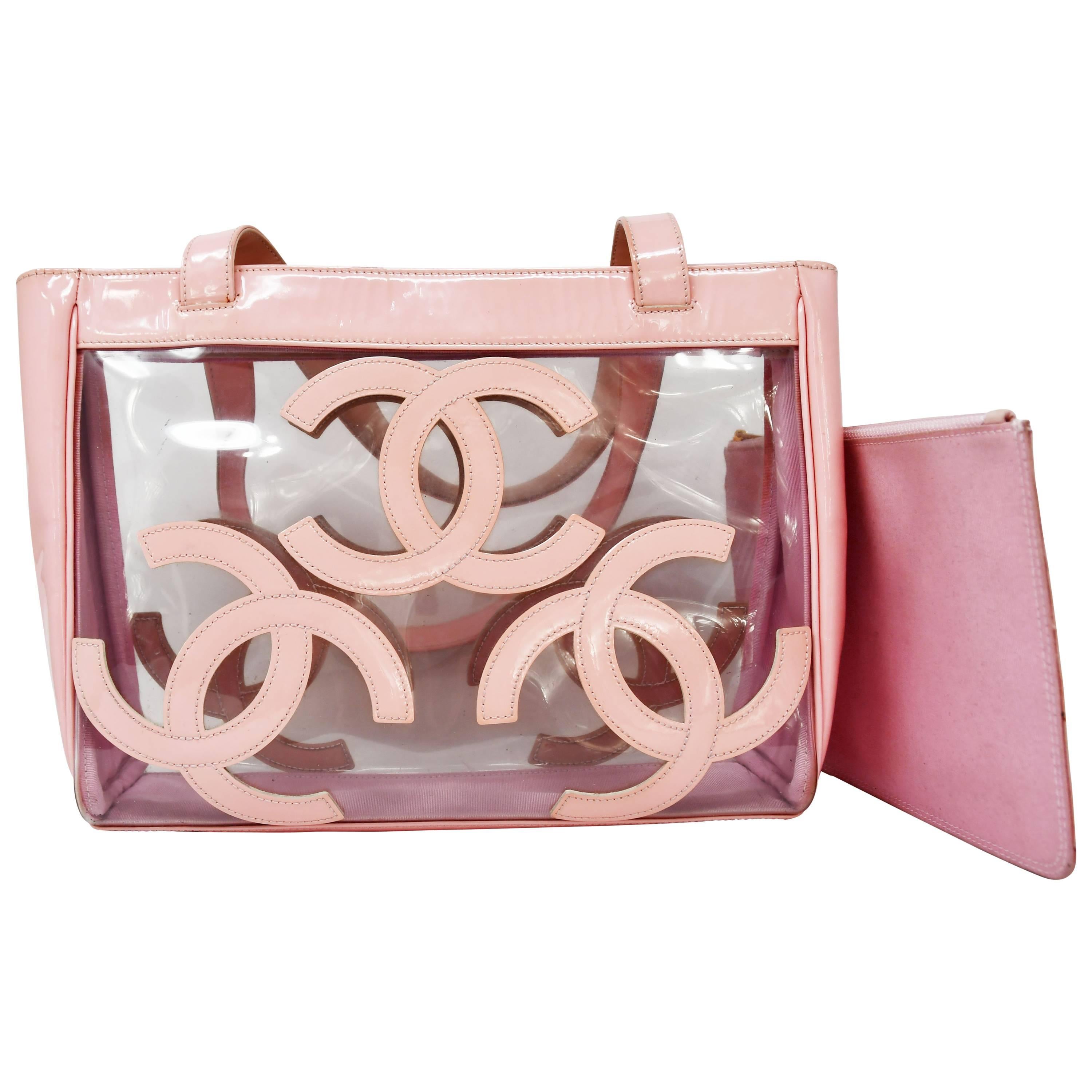 Gorgeous Chanel Nude / Pale Pink patent leather CC Logo Clear Tote Bag For Sale