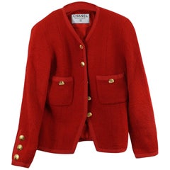 Vintage Short Chanel Jacket in Red Tweed with Golden Buttons. Size 38 F