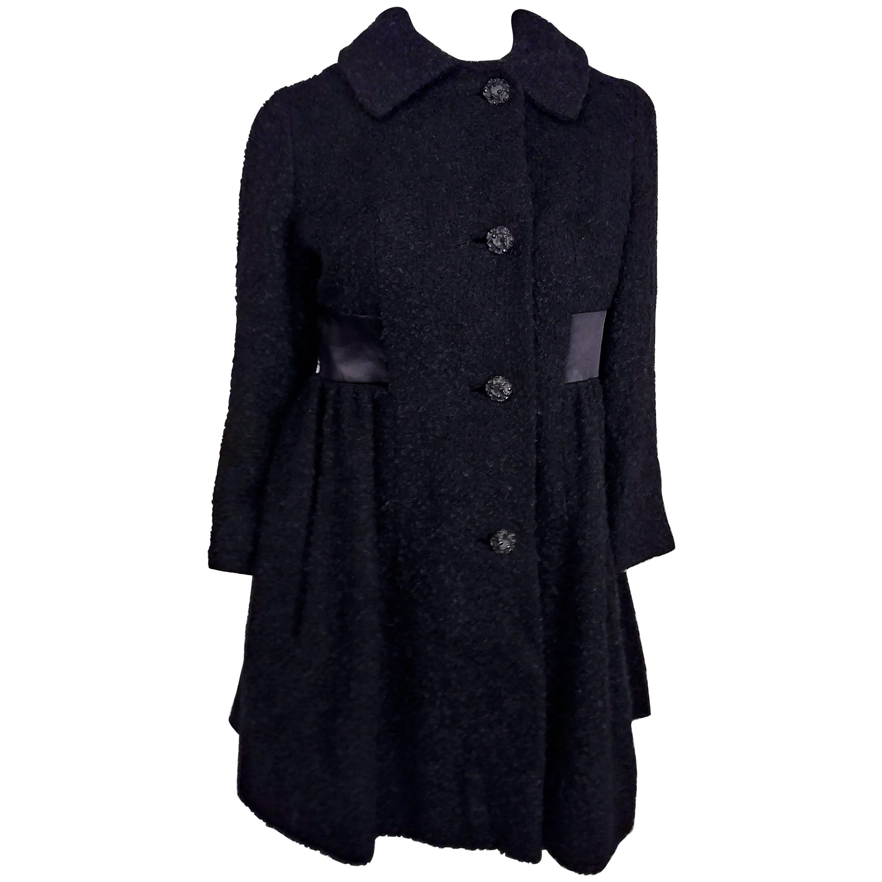 Kurzer Mantel aus schwarzer Wolle mit Boiled-Muster aus den 1960er Jahren im Angebot