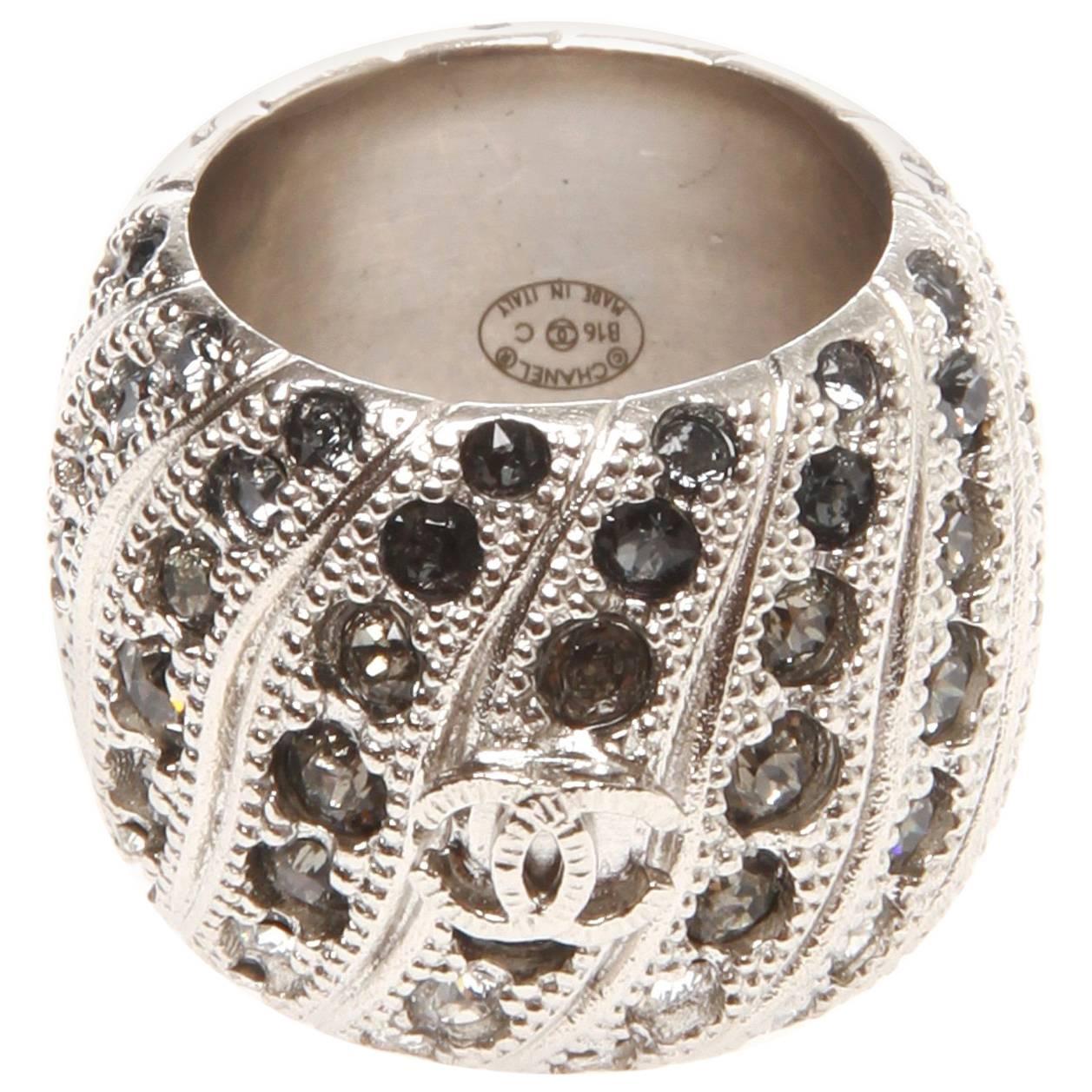 Vintage Chanel Rings 41 For Sale at 1stdibs