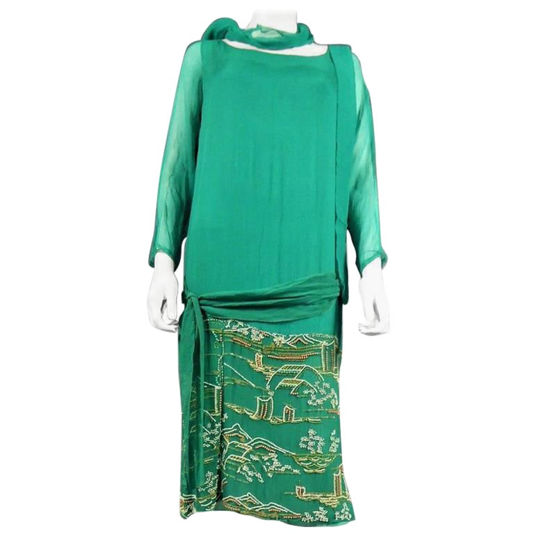 An Art Deco embroidered silk crepe Couture French Dress Circa 1925 For Sale