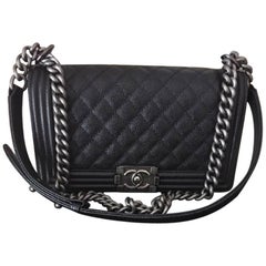 Chanel Medium Boy Bag in Caviar leather 