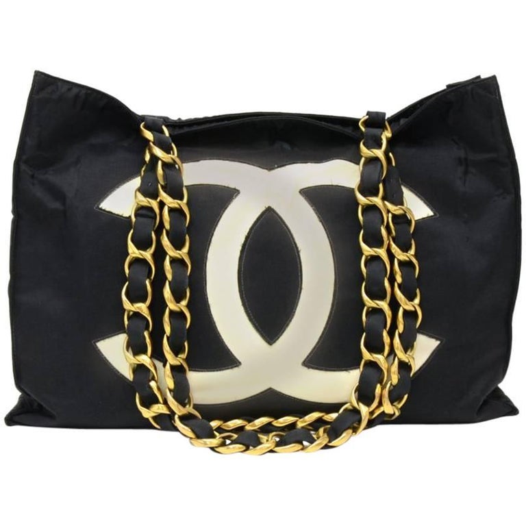 chanel tote with chain