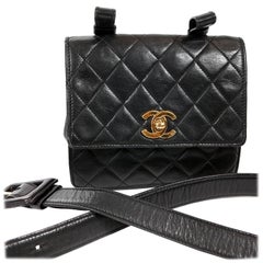 Chanel Black Vintage Lambskin Belt Bag, size 75/30