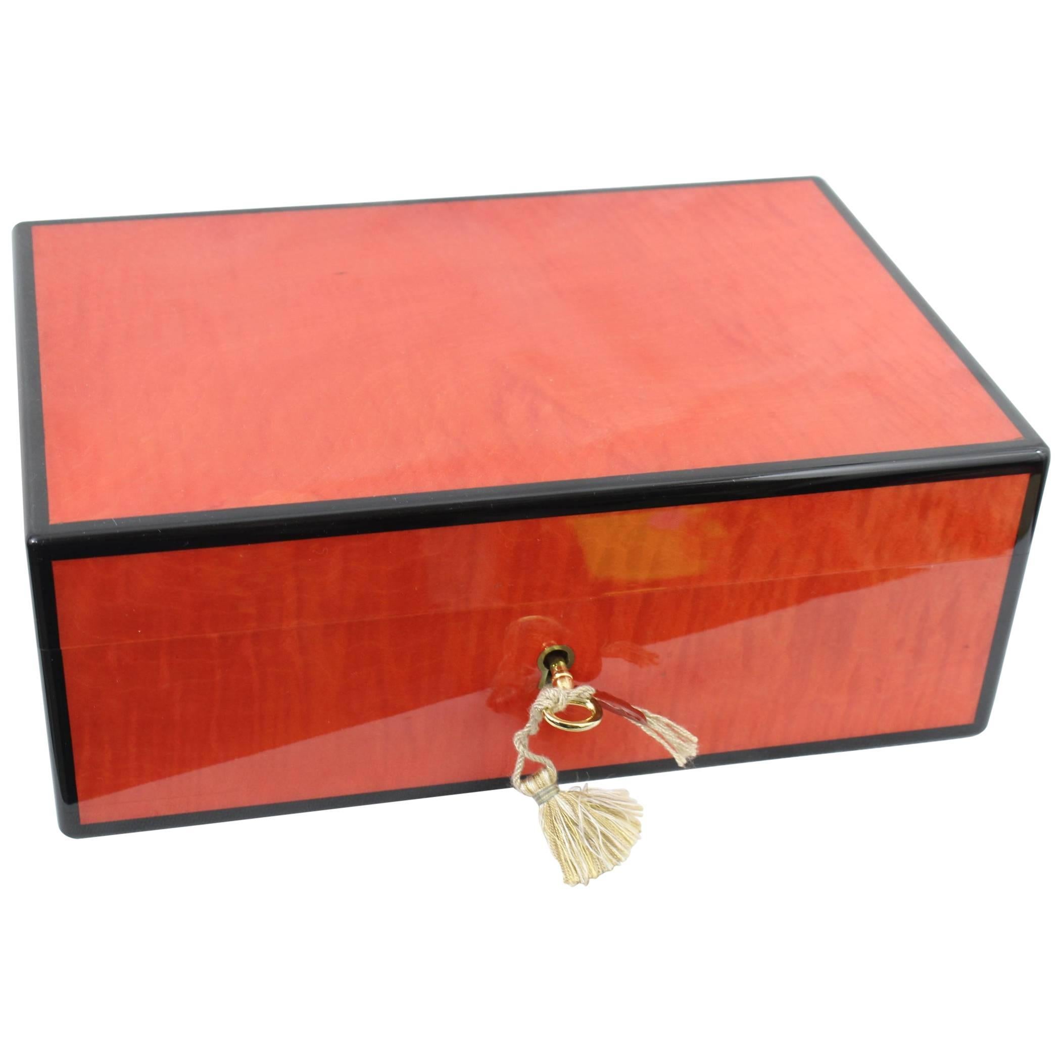 Luxury French Jewlery Box Elie Bleu  in Lacquered Wood