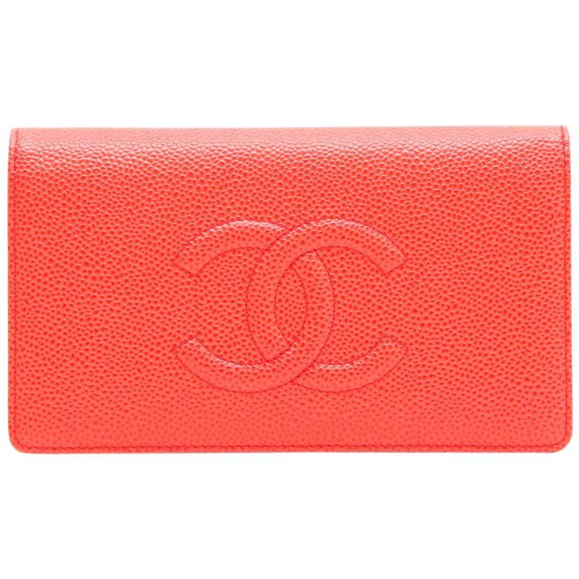 CHANEL Card Holder in Coral Grained leather