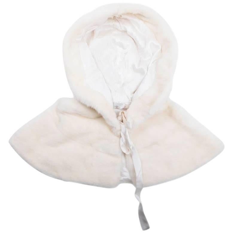 CELESTINA AGOSTINO Short Cape With White Hood in Ivory Mink