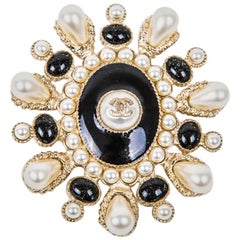 CHANEL Brooch from Paris Cuba Collection in Gilded Metal and Pearls