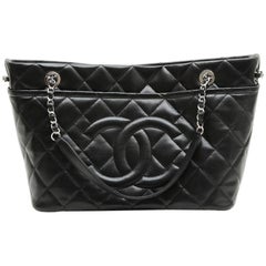 Chanel GM Tote Bag in Black Grained Leather