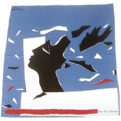 Bufanda enrollada a mano Yves Saint Laurent Vintage L' Hiver de seda, hacia la década de 1970