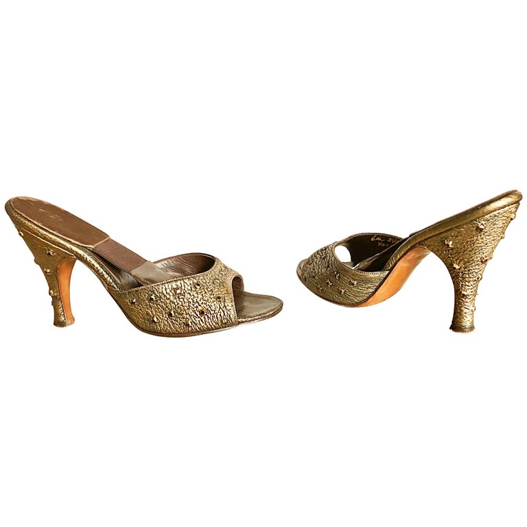 1950s Herbert Levine Bronze Gold Size 6 Ruby Red Rhinestone