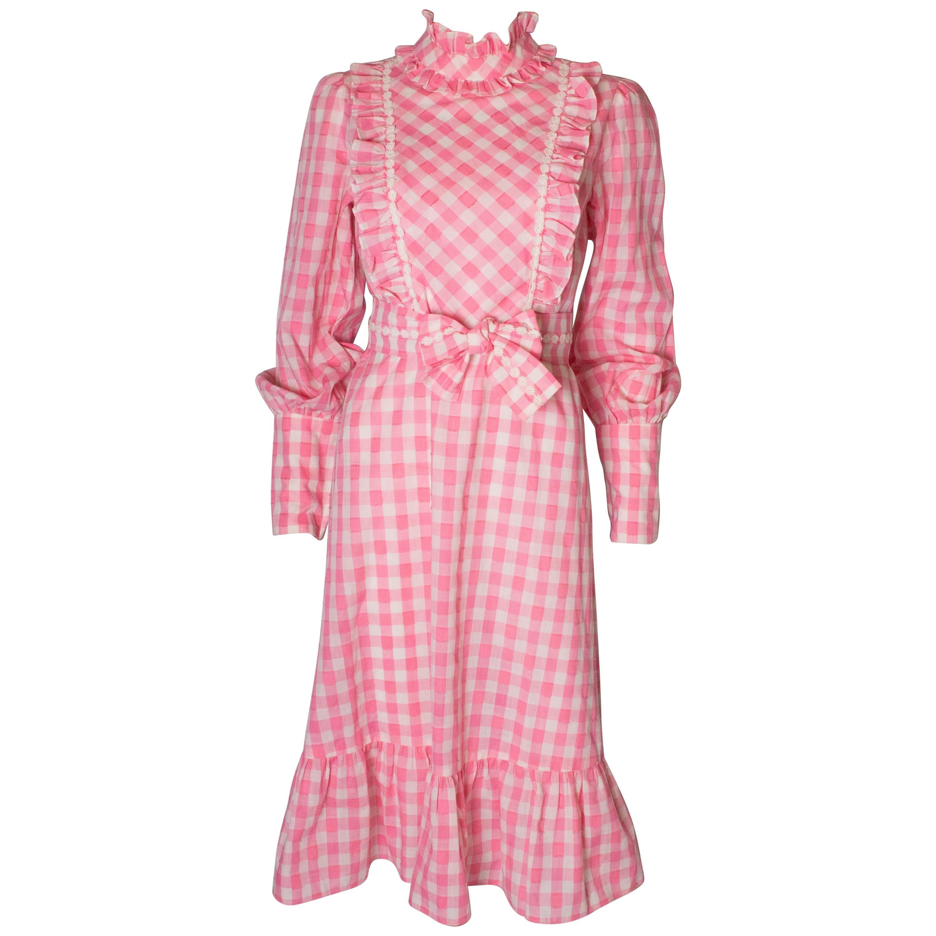 Vintage Susan Small Pink and White Dress