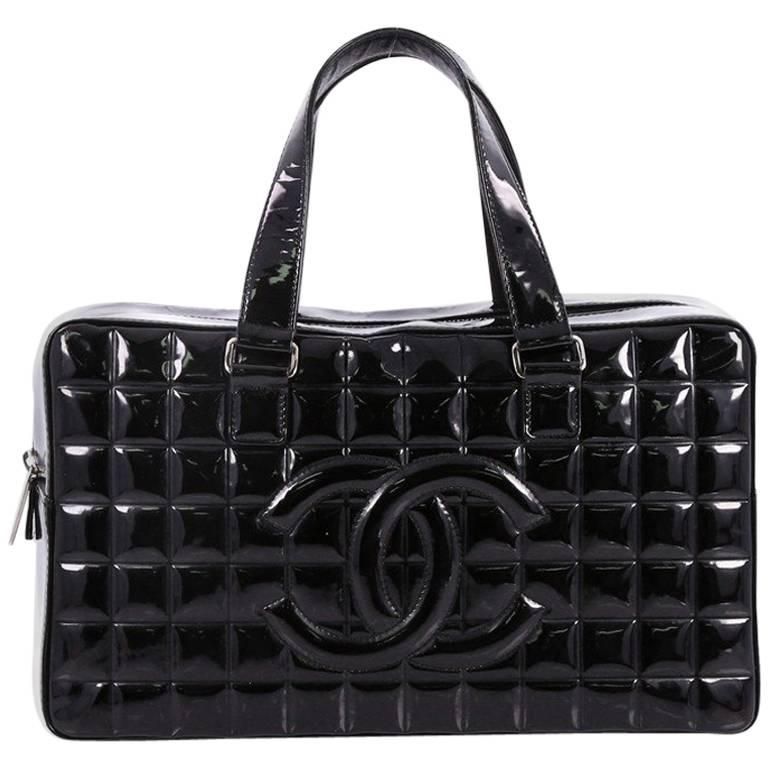 Chanel Black Chocolate Bar Patent Leather Kisslock Shoulder Bag For Sale at  1stDibs