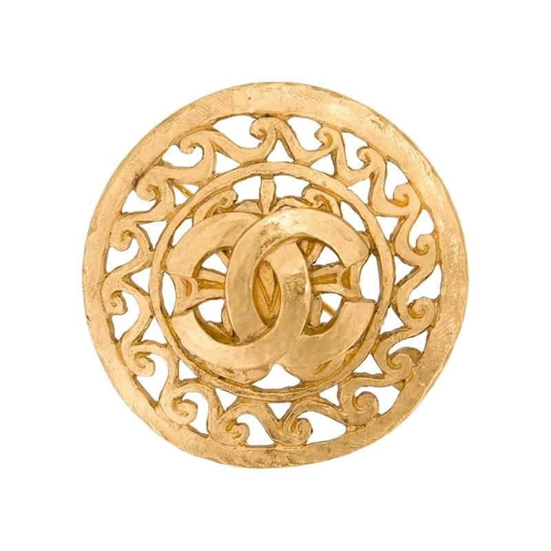 Chanel Gold Charm Filigree Textured Evening Statement Pin Brooch