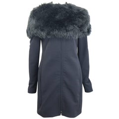 Prada, giacca in nylon nero con pelliccia sintetica nera staccabile