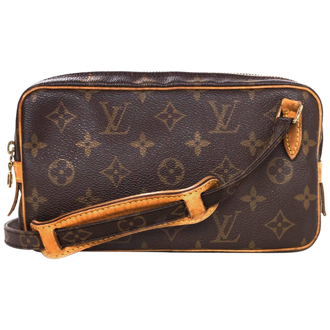 Vintage LOUIS VUITTON Monogram Pochette Marly Bandouliere Crossbody Bag  Unisex For Sale at 1stDibs