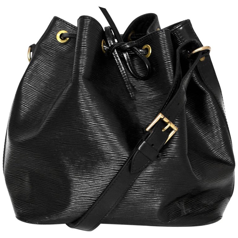 Louis Vuitton Black Epi Petit Noe Bucket Bag For Sale at 1stDibs lv