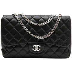 chanel jumbo lambskin CHANEL
Jumbo
Flap Bag in Black Smooth Quilted Lambskin Leather